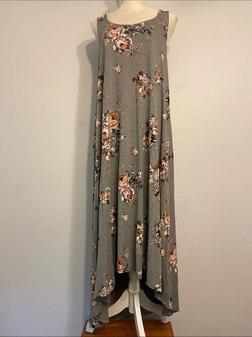 Torrid Gray Floral Print Super Soft Knit Chic Sleeveless Swing Dress Size 0